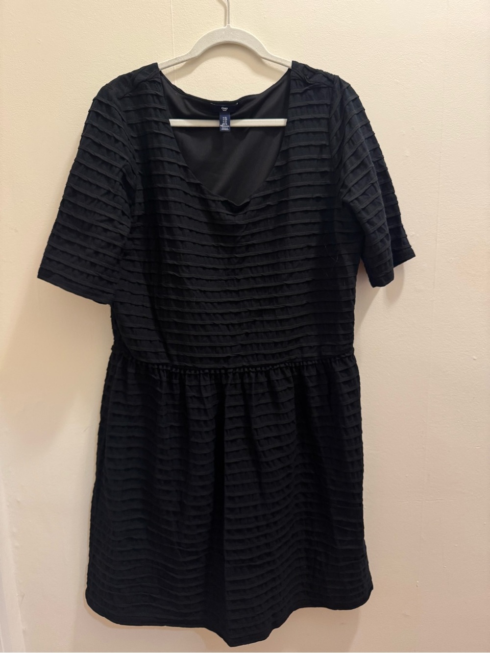 GAP XL Black Textured Short-Sleeve Mini Dress